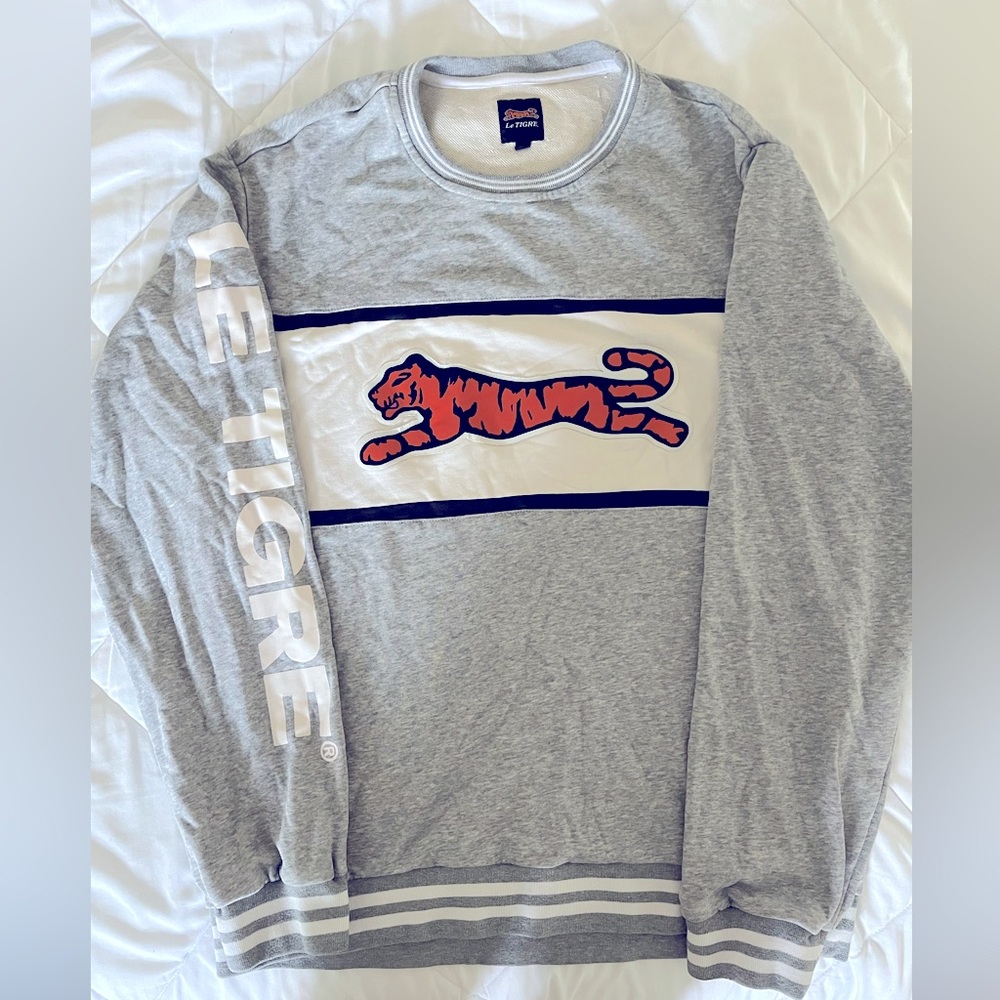 XL Le Tigre crew neck. 9/10 condition no stains or holes!